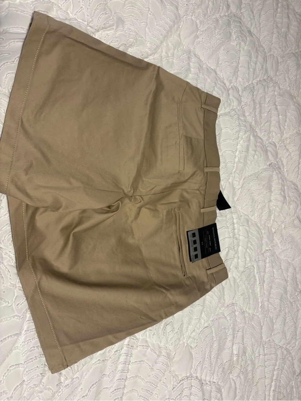 Banana Republic Aiden Core Temp Performance Shorts men's NWT Size 33 7 inches